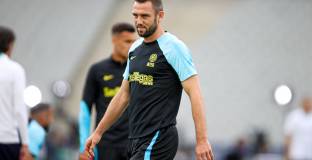 Барса разглежда трима от Серия А