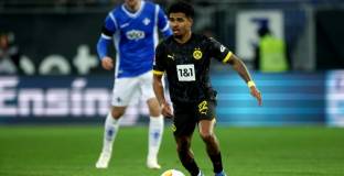 Байерн обмисля да привлече защитник на Челси