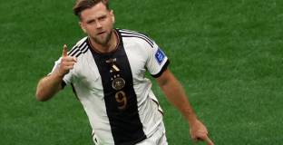 Байерн Мюнхен се насочва към героя от мача с Испания 