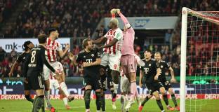 Байерн с обрат срещу Кьолн