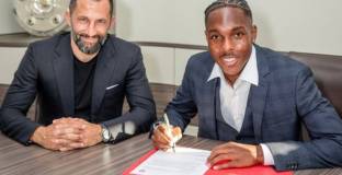   Байерн подписа с френски младежки национал 