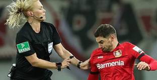 Байер Леверкузен - Щутгарт 2:1 