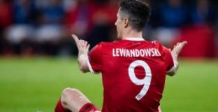 Байерн Мюнхен - Севиля 0:0 