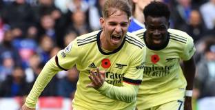 Арсенал се справи с Лестър за едно полувреме (видео)