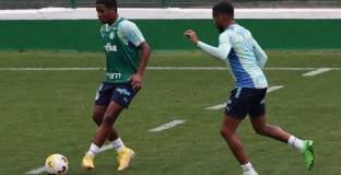 Барса работи по трансфера на 16-годишен талант 