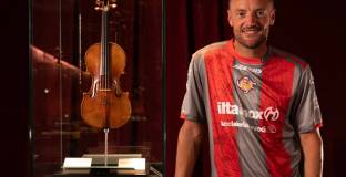 Варди отказал да се върне в Англия през януари