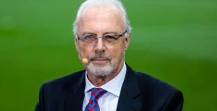 Бекенбауер: Хубаво ще е Клоп да води Байерн в бъдеще