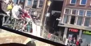 Арестуваните английски хулигани вече са 90