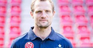 Брайтън се интересува от треньора на Майнц 05