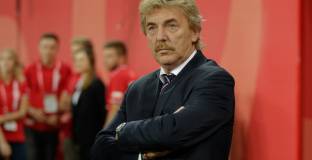 Вицепрезидент на УЕФА е срещу Световно на две години