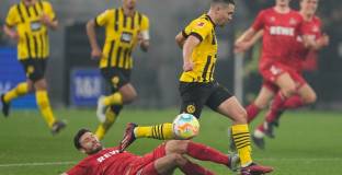 Дортмунд стартира с трудна победа над Кьолн