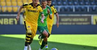 Лудогорец и Ботев Пловдив делят заплатата на Тодор Неделев