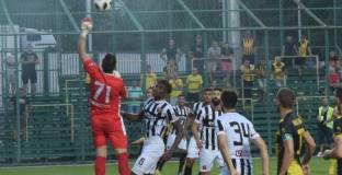 Пуснаха билети за дербито на Пловдив - пропуски няма да се продават в деня на мача