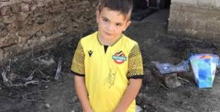 Единственият първокласник в наводненото с. Богдан празнува рождения си ден с хубав подарък