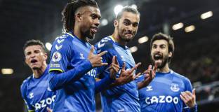 Евертън повали Нюкасъл с човек по-малко (видео)