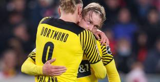 Дортмунд удари Щутгарт и е на 6 точки от 1-во място (видео)
