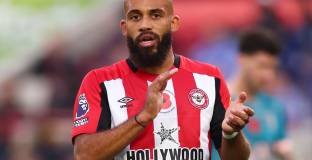 Брентфорд отказа и втората оферта на Ман Юнайтед за Мбемо