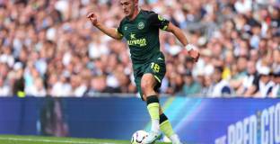 Брентфорд продължи с украински халф