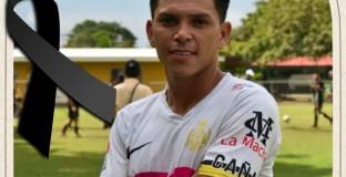 Футболист загина след нападение на крокодил 