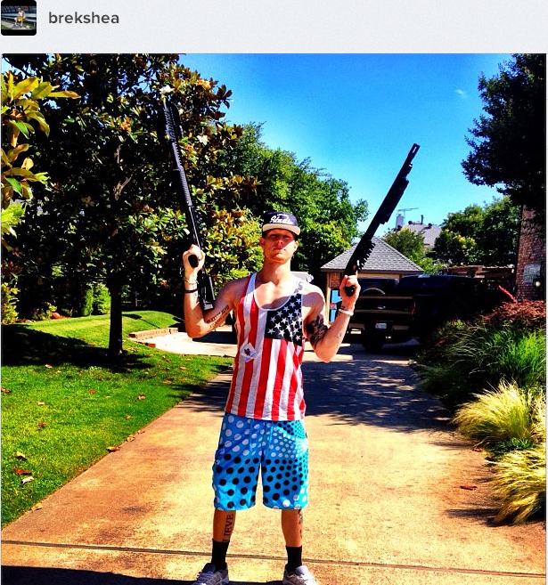 Опасен. Брек Ший постави снимката си в Instagram, но малко след това я изтри. Но всичко е записано:)