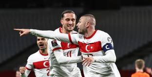 Турция стартира със страхотна победа над Нидерландия (видео)