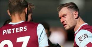 Бърнли - Норич Сити 2:0 