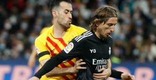 Бускетс: Ще се опитаме и за титлата 