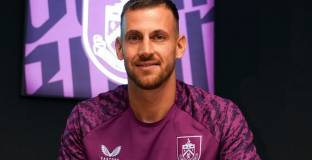 Бърнли привлече Дубравка 