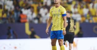 Бивш румънски национал предположи защо Роналдо не се оттегля 