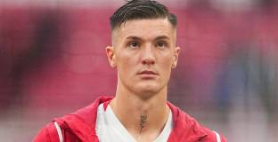 Ясна е позицията на Ман Юнайтед за януарски трансфери след травмата на Шешко