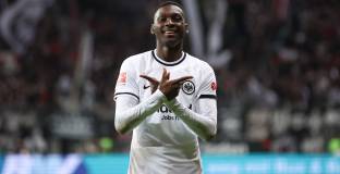 Трансферът на Коло Муани в ПСЖ е застрашен 