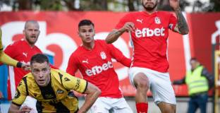 ЦСКА се разделя с Пишчевич