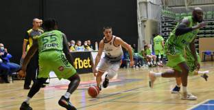 Академик с пета победа в Балканската лига