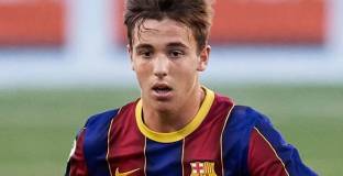 Ман Сити се интересува от халф на Барса