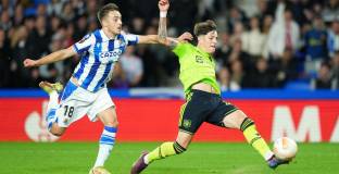 Ман Юнайтед надви Сосиедад, но остава втори