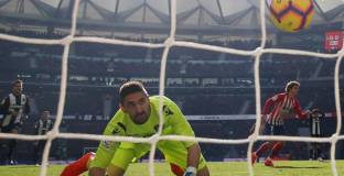 Дузпа спаси Атлетико срещу Леванте (видео)