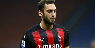 Милан предложи на Чалханоглу нов договор