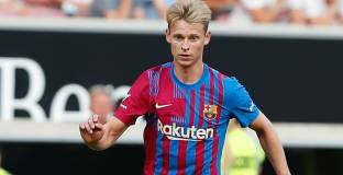 Френки де Йонг: Барселона не е в яма