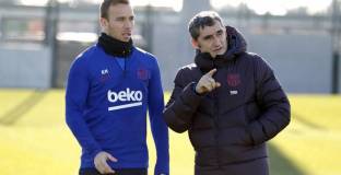 Двама от Барса лайкнаха новината за уволнението на Валверде