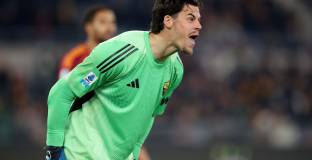 Челси и Ман Юнайтед може да се борят за вратар от Серия А 