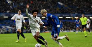 Челси се измъчи, но взе трите точки срещу аутсайдер