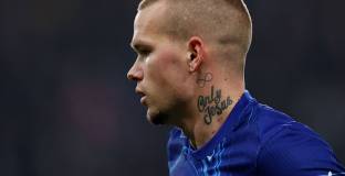 Челси може да съди Мудрик