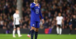  Челси може да предложи двама за Фелиш