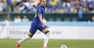 Челси може да продаде Галахър на Тотнъм или на Уест Хем