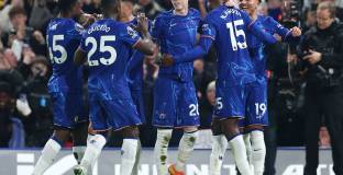 Нюкасъл Юнайтед се интересува от защитник на Челси