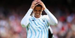 Челси няма да купува Джонсън