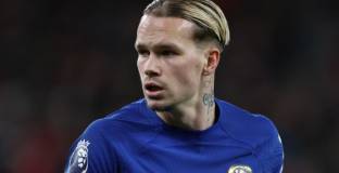 Челси спря двама за Игрите 