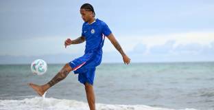 Челси обяви трансфера на Педро