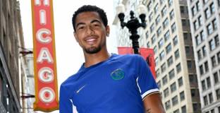   Челси продължи с Колвил