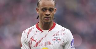 Челси съгласува трансфера на Симонс